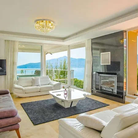 Villa 5 Bedroom Luxury 7073 Kalkan
