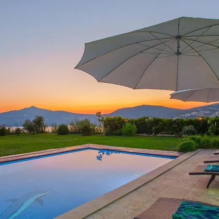 Villa 5 Bedroom Luxury 7073 Kalkan
