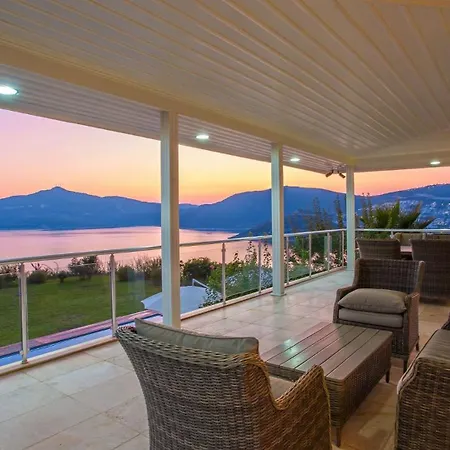 5 Bedroom Luxury 7073