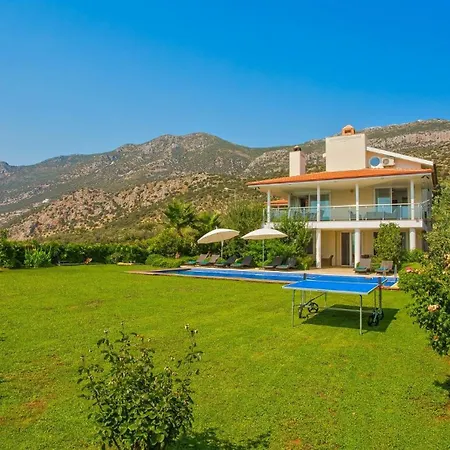 Villa 5 Bedroom Luxury 7073