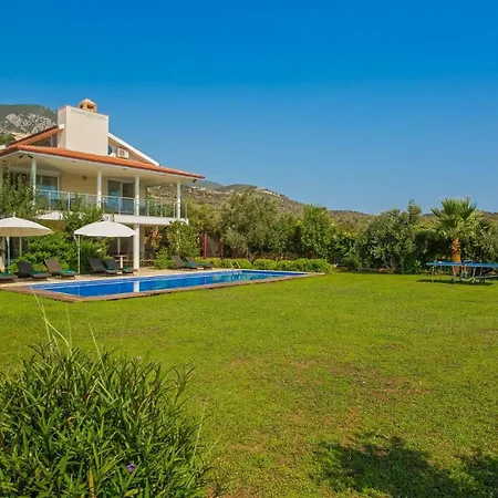 5 Bedroom Luxury 7073